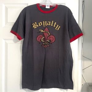 Vintage Lucky Brand T Shirt Knit Wear Gray And Red Royalty Short Sleeve Men’s XS